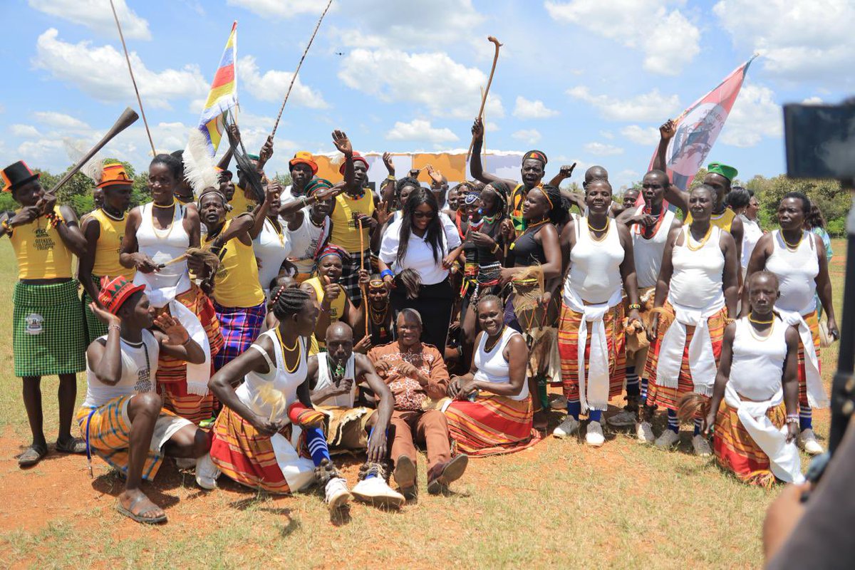 LadyTEGOT's tweet photo. Thank you Northern Uganda.. it can only be God @RealBeaMao @LadyTEGOT https://t.co/ZKHUHI2Sq7