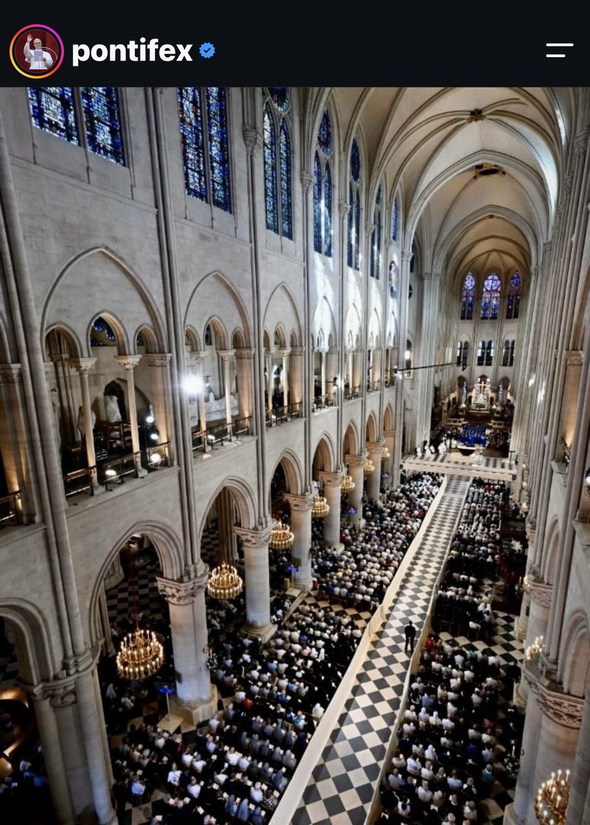 magicflute1919's tweet photo. ローマ教皇様、パリご訪問中🇻🇦🇫🇷🙏

警備が……👮‍♂️とか
ノートルダムのミサの凄い人数の中のあの人を探そう……👼とか
何か内緒のご用事も頼みに来訪されたのか……🕶️とか
思った人🙋🏻‍♀️🐏👈 https://t.co/dCW11x3fDe