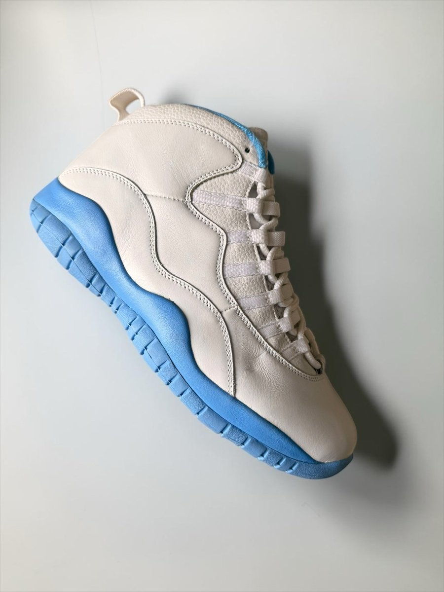SoleRetriever's tweet photo. RARE AIR: Air Jordan 10 &amp; Air Jordan 4020 “UNC” PEs 👣 🩵

📷 @solesupreme https://t.co/ftHIyuO5Ht
