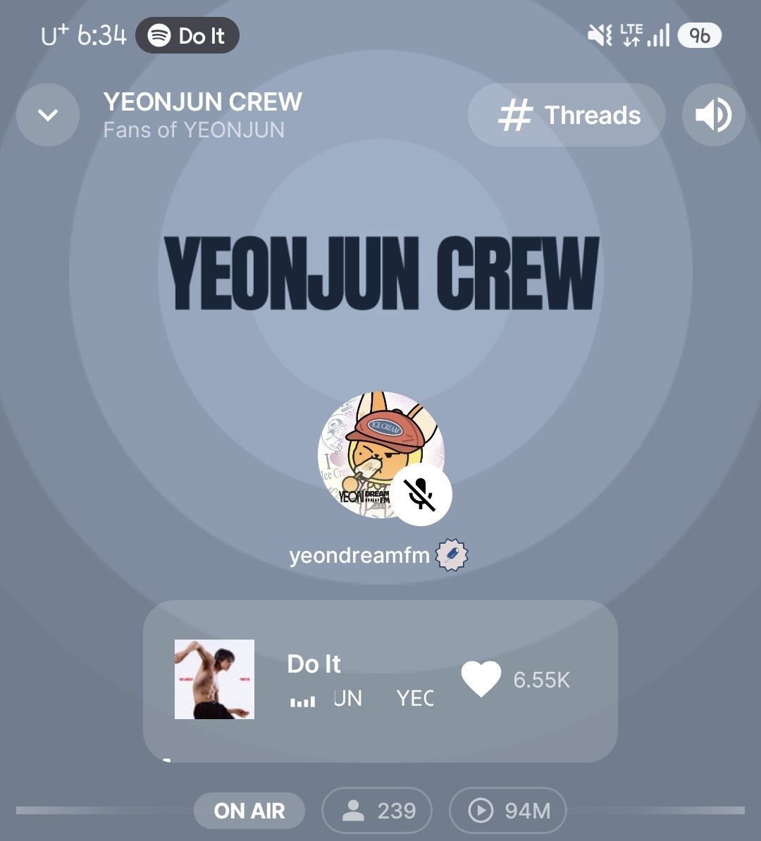 C480255's tweet photo. ๐ซถ๐ซถ
#StreamForYeonjun
#์ฐ์ค #ใจใณใธใฅใณ @TXT_bighit๐ https://t.co/gGqQnddshT