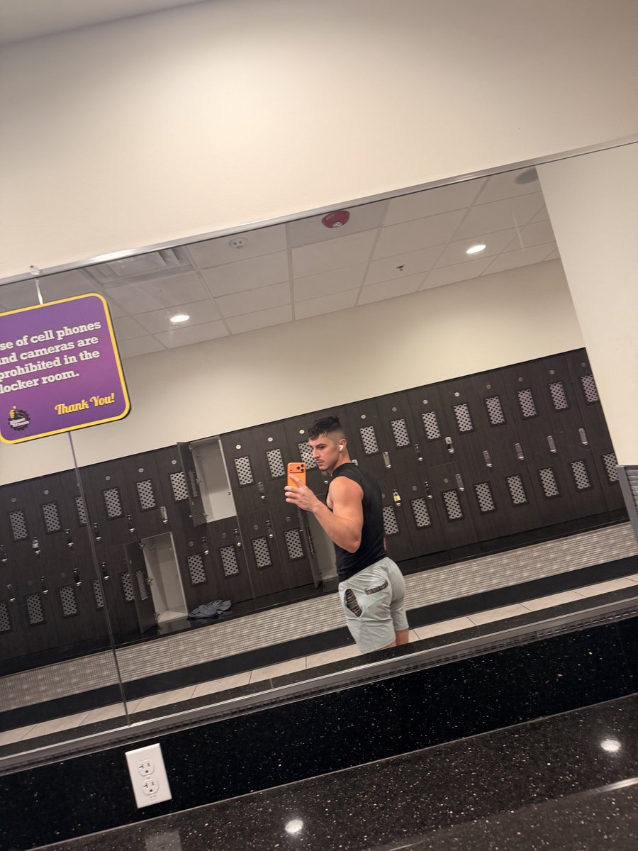 aleal51_'s tweet photo. Getting thick 😮‍💨🫶🏻 https://t.co/xiR1Z9wg2d