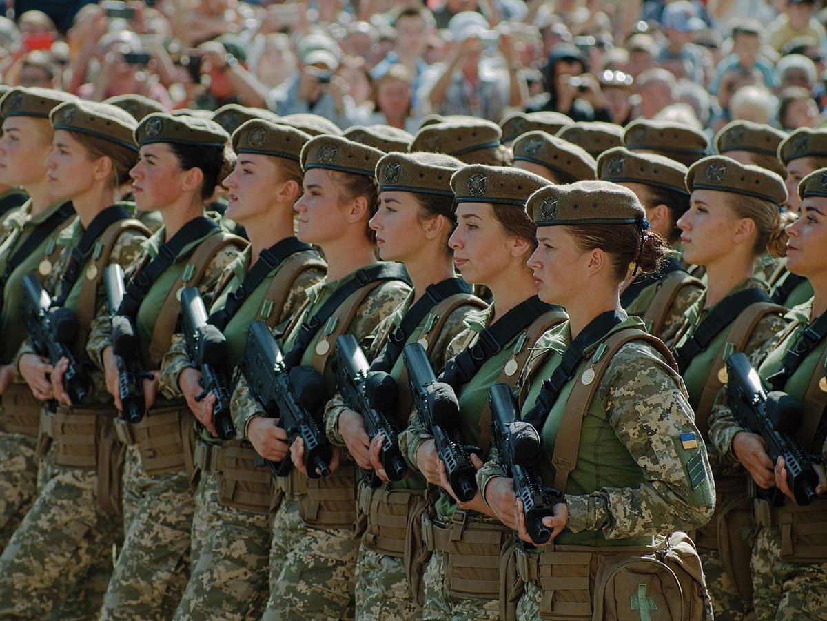 HAWGEO's tweet photo. @WW3finalboss It’s not the bullets, drones, rockets or supersonic missiles alone that win wars. They are tools of combat used by the brave, tenacious, dedicated, patriotic &amp; well trained young soldiers who are ready to give their lives to defend their families, their country &amp; their freedom. https://t.co/kDDY7zoaXg