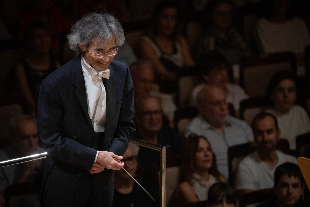ocnesp's tweet photo. Lleno absoluto en el Auditorio Nacional para disfrutar del segundo concierto de Kent Nagano como director titular y artístico de la #OCNE, en el que le acompañaba la violinista alemana Veronika Eberle, una de las grandes solistas invitadas de la temporada. https://t.co/wvKpp9M2dX