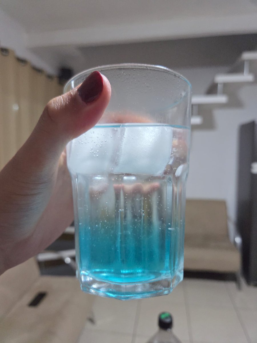 thiwink_'s tweet photo. recomendação do querido @eylessmb 
#AlcoolicosAdvertidos https://t.co/6PtfpPpGdt