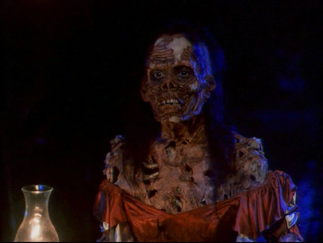 radiodormouse's tweet photo. 1/
Despite being an EC Comics staple, we don't get a walking corpse story in HBO's Tales from the Crypt until S02E04, 'Til Death (known as Till Death in the comics).
#TalesFromTheCrypt #ECComics #Horror #HorrorComics https://t.co/ty6egVJCQA