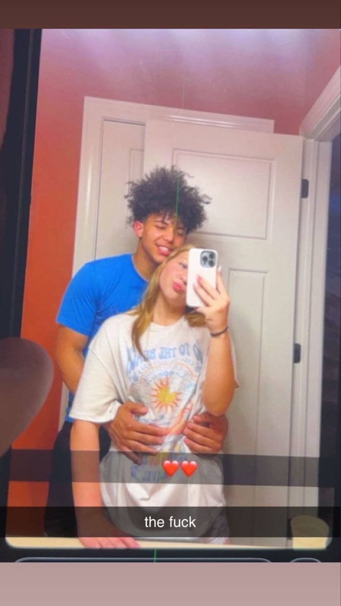 JerryJunio15762's tweet photo. @DNcats_barstool @NSbarstool nigga is unknown at our school, only one fucking with her is anton https://t.co/y4rOy4Bb5L