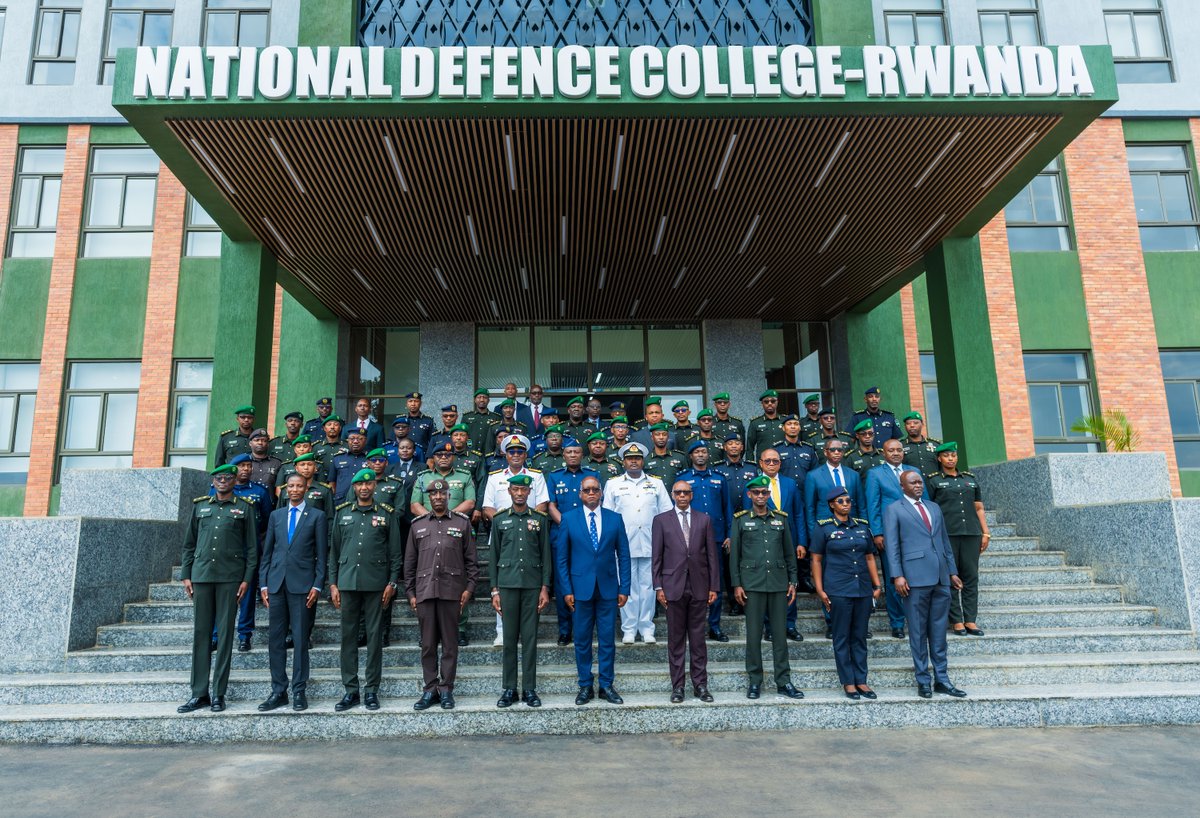 RwandaMoD's tweet photo. Rwanda’s Minister of Defence, Hon. Juvenal Marizamunda, has officially opened the inaugural National Defence College–Rwanda (NDC-R) Course 1-26/27 at Bumbogo Campus. He congratulated the pioneer cohort and welcomed the  Senior Directing Staff and civilian faculty who will guide participants throughout the 11-month programme.

Hon. Juvenal Marizamunda described the opening as a historic milestone in Rwanda’s defence and security architecture and a major step in strengthening professional military education. The NDC-R, a constituent organ of the National Defence University-Rwanda, was established following a directive by H.E. Paul Kagame, President of the Republic of Rwanda and Commander-in-Chief of the Rwanda Defence Force (RDF), with the purpose of providing education at the strategic level.https://t.co/1eMXzyUEt6
============
Minisitiri w’Ingabo z’u Rwanda, Juvenal Marizamunda, yatangije ku mugaragaro Icyiciro cya  Mbere cy'amasomo ( Course 1-26/27) mu Ishuri Rikuru ry'u Rwanda rya Gisirikare, riherereye i Bumbogo mu karere ka Gasabo. Yashimiye  Icyiciro cya mbere  cy’abasirikare bakuru batangiranye n' iri Shuri Rikuru ry' u Rwanda, anaha ikaze abayobozi baryo  n’abarimu  bazagira uruhare mu mahugurwa y'icyiro cya mbere azamara amezi 11.

Minisitiri w'Ingabo yavuze ko itangizwa ry’aya masomo ari intambwe ikomeye mu guteza imbere uburezi n’amahugurwa bya gisirikare bishingiye ku bumenyi n’ubunyamwuga.

Iri Shuri Rikuru ry' u Rwanda rya Gisirikare ni rimwe mu yagize Kaminuza Nkuru y' u Rwanda ya Gisirikare, ryashinzwe nyuma y’amabwiriza yatanzwe na Nyakubahwa  Perezida wa Repubulika y’u Rwanda Paul Kagame akaba n’Umugaba  w’Ikirenga w’Ingabo z’u Rwanda (RDF), hagamijwe gutanga uburezi n’amahugurwa ku rwego rwo hejuru rw’imiyoborere y’ingabo.https://t.co/UNgzDCn6Bh