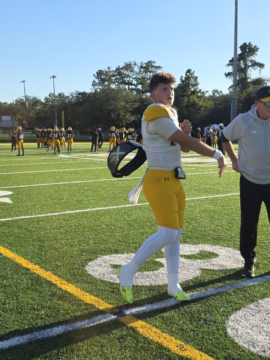 FlaHSFootball's tweet photo. Solid QB duel between the veteran senior King Boylston and the young gun freshman, Liam Hice-Jones https://t.co/i0quT9aiZu