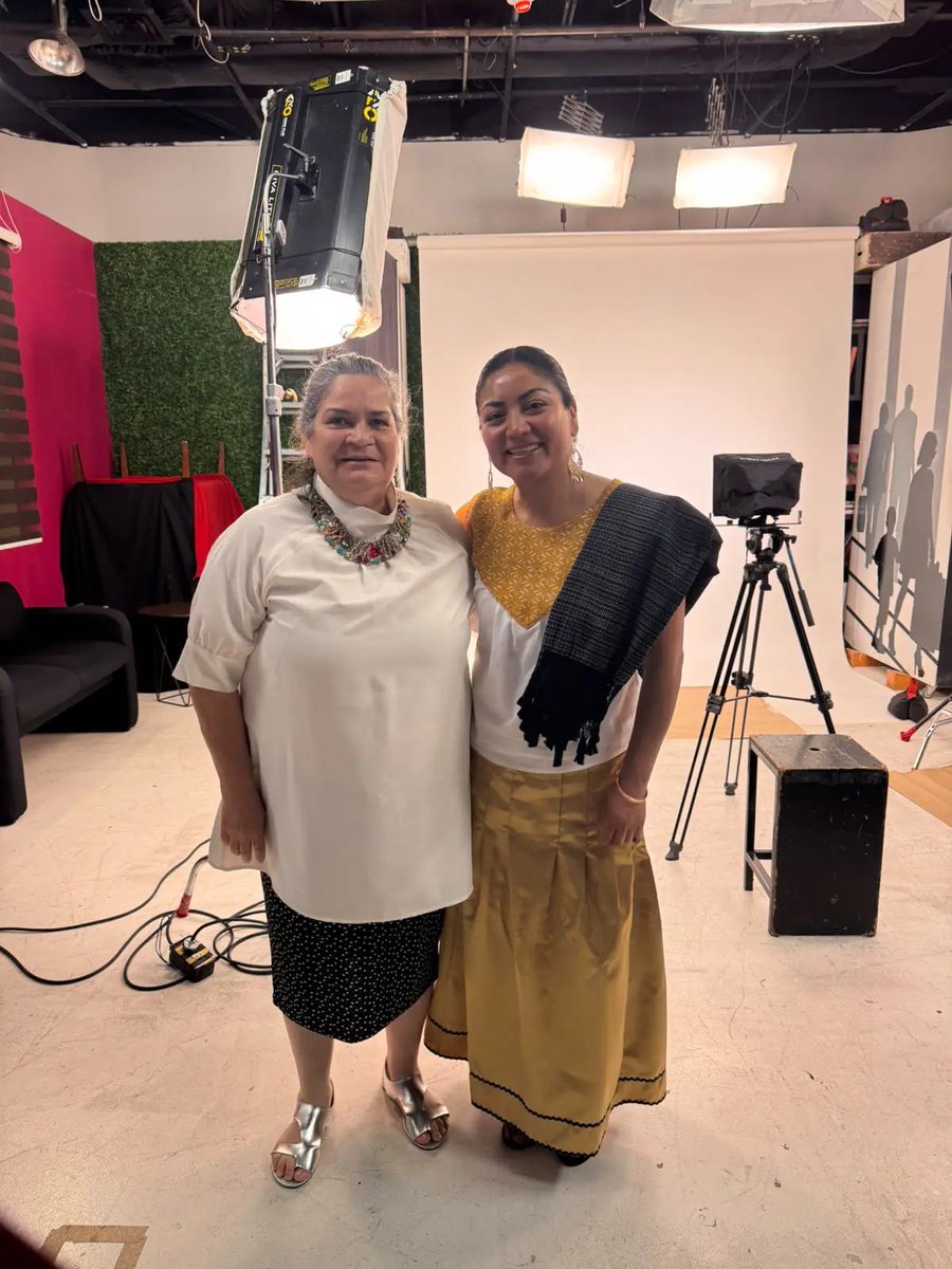 edithortiz_'s tweet photo. Grabando con la Procuraduría Federal del Consumidor, por los derechos de los usuarios de telecomunicaciones.
#profeco
#cdmx
#tuunsavi
#mixteco
#laalondramixteca https://t.co/6TCOGecJR4