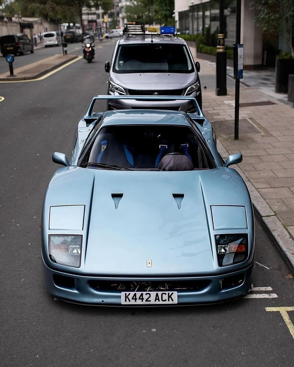 ApexDistrictX's tweet photo. Who said an F40 has to be red? 👀 https://t.co/tgU7JJVvNr