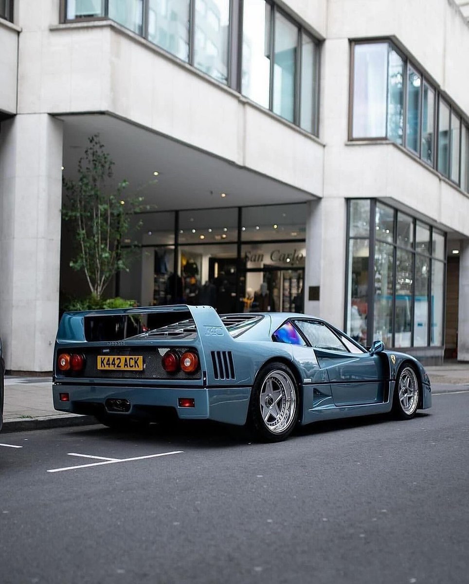 ApexDistrictX's tweet photo. Who said an F40 has to be red? 👀 https://t.co/tgU7JJVvNr