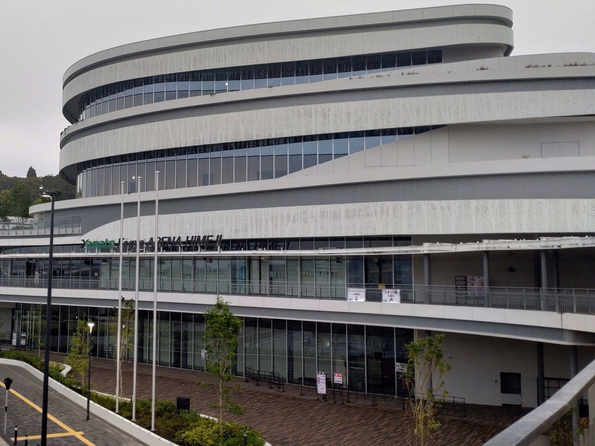 fmgenki_ongaku's tweet photo. おはようございます！

「Novelbright HALL&amp;ARENA TOUR 2026 
〜PYRAMID〜」#大和工業アリーナ姫路 Day1

姫路はあいにくの雨☔ですが盛り上がっていきましょー！！🔥

#fmgenki #姫路 #ラジオ #Novelbright https://t.co/wJfj7b9XN7