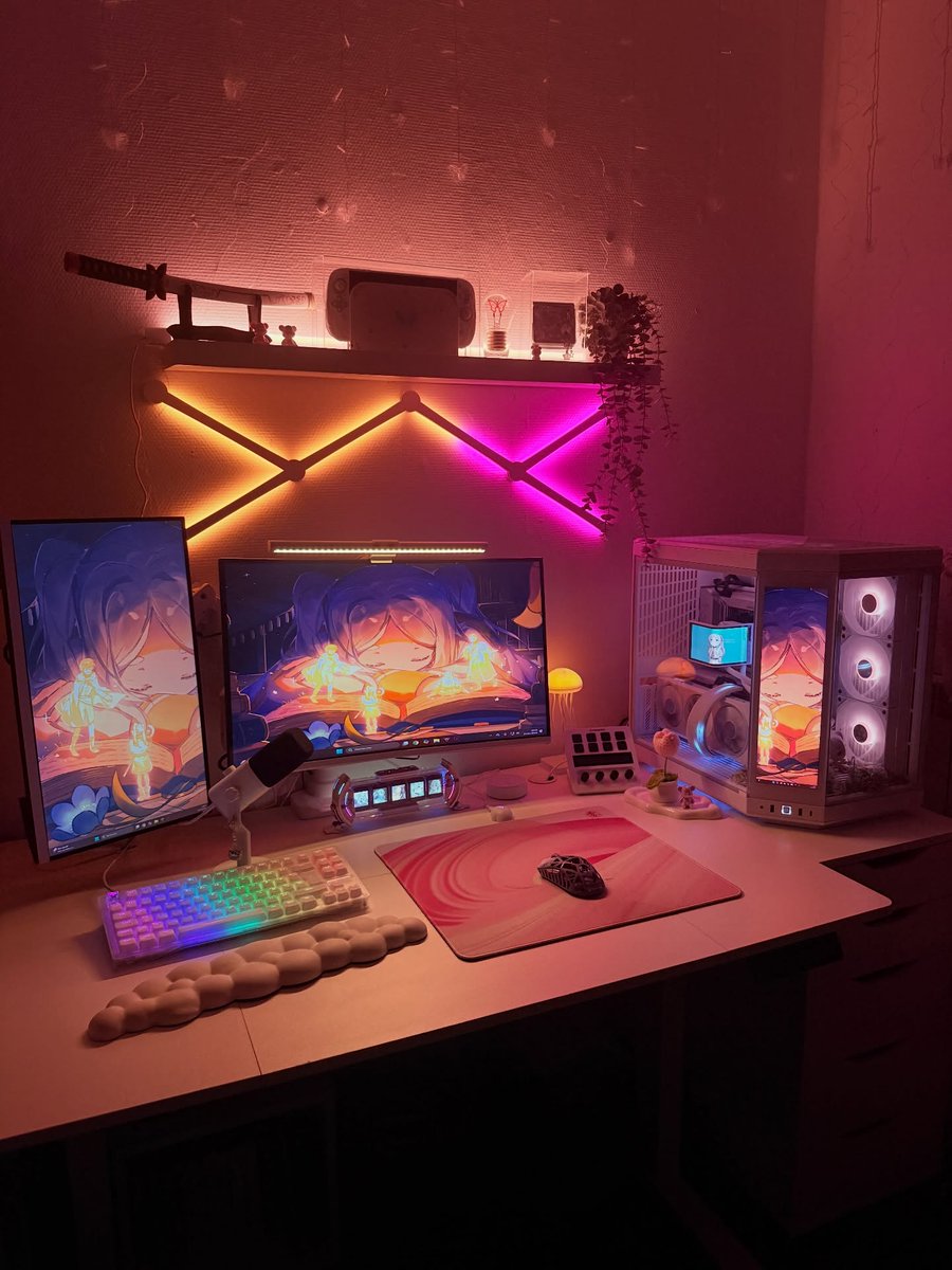 JhulayDj's tweet photo. Back after a short break with a new project. I hope to see it through to the end. Setup upgrade: finally got a stand for my PC tower, freeing up even more space. https://t.co/lmy5B3oKew