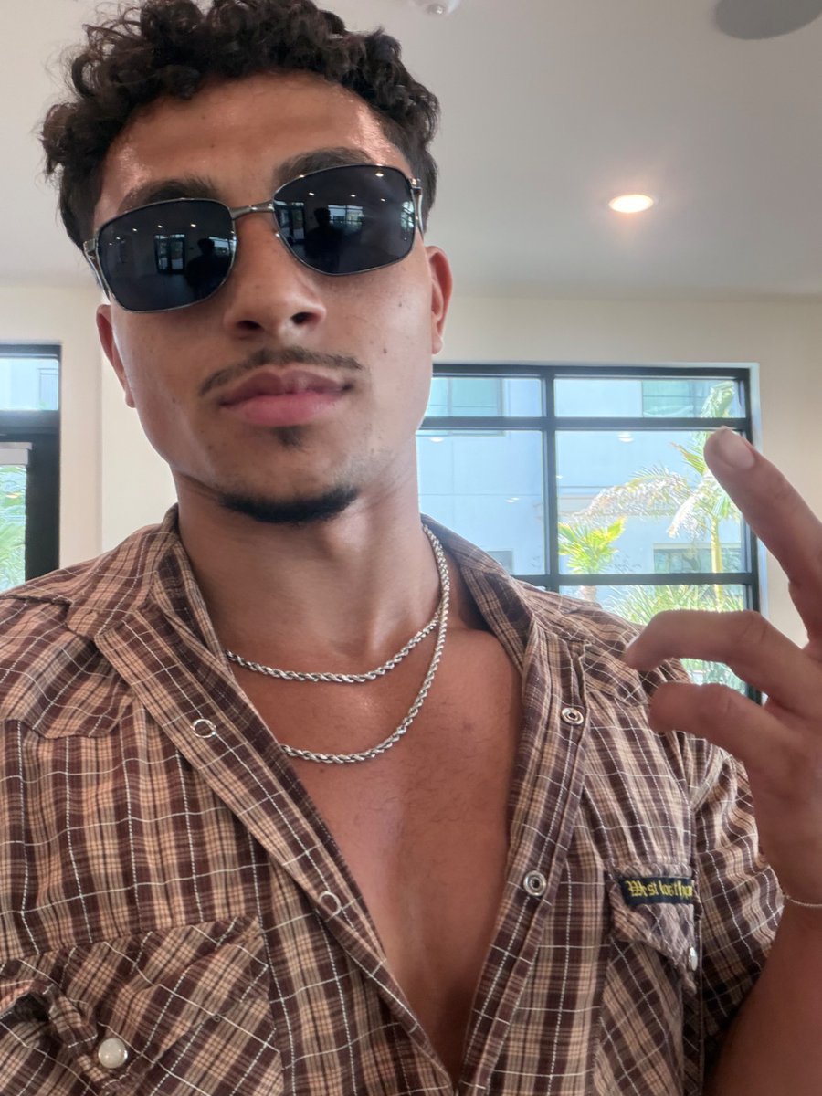 Paydrhoe's tweet photo. https://t.co/wz3W3LlfaG