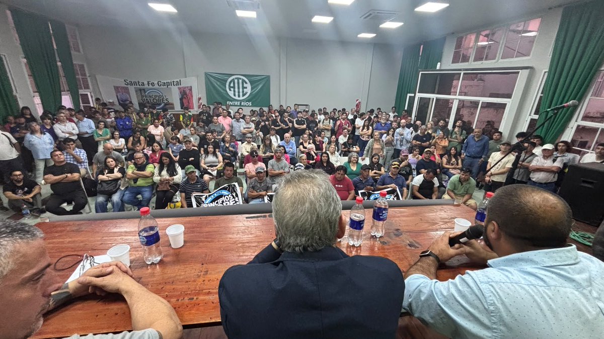 elpamperop's tweet photo. Guillermo Moreno en Entre Ríos
Hilo https://t.co/Gub4vYRCdD