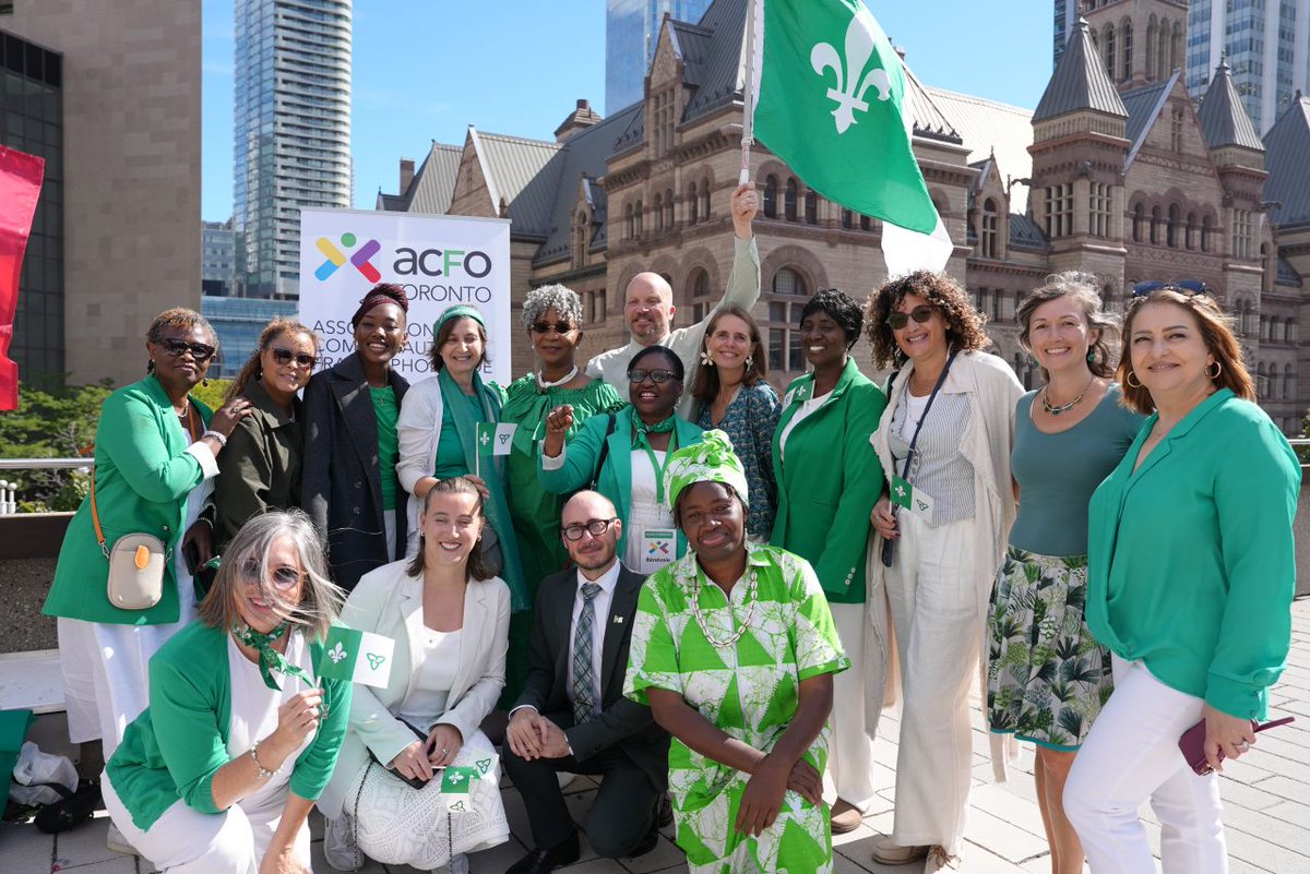 CentrefrancoT's tweet photo. 💚🤍 De Toronto à Ottawa, le @CentrefrancoT célèbre le 25 septembre! Notre francophonie grandit avec les nouvelles voix et les personnes qui s’engagent en français. La relève est déjà ici!

📸 Retour en images.
----------------------------------
#25Septembre #FrancophonieOntarienne