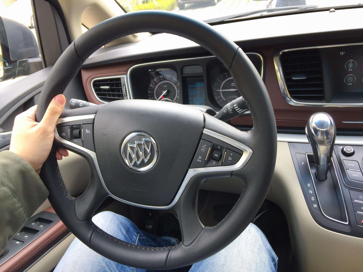 MarcosWherley's tweet photo. 1st driving lesson  Spent 45 mins just moving forward/backward… my steering skills are still stuck in 1st gear https://t.co/6n7KnojItr