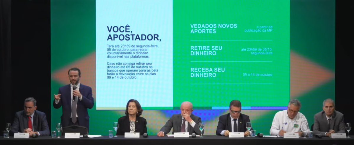 LemusteleSUR's tweet photo. El presidente Lula anunció este viernes la prohibición de las apuestas en línea y los juegos online en el país a partir del 6 de octubre.

“A partir de hoy, ya no es posible apostar dinero en sitios web de apuestas en el país. Los usuarios podrán retirar su saldo restante hasta las 23:59 del 5 de octubre", declaró este viernes el ministro de Hacienda brasileño Darío Durigan.

La prohibición, anunciada nueve días antes de las elecciones, se formalizó mediante una Medida Provisional firmada por Lula que fue enviada al Congreso Nacional. Para convertirse en ley definitiva, debe ser votadas en un plazo de 120 días en la Cámara de Diputados y el Senado Federal.

Lula también envió al Congreso un proyecto de ley que establece sanciones a quienes exploten, operen o promuevan las llamadas apuestas.