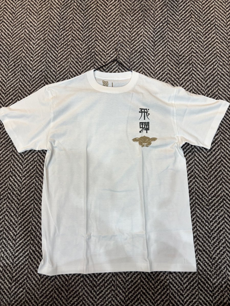 yoichiro1983's tweet photo. このTシャツ、カッコイイなー！ https://t.co/VGsiBrPMbz