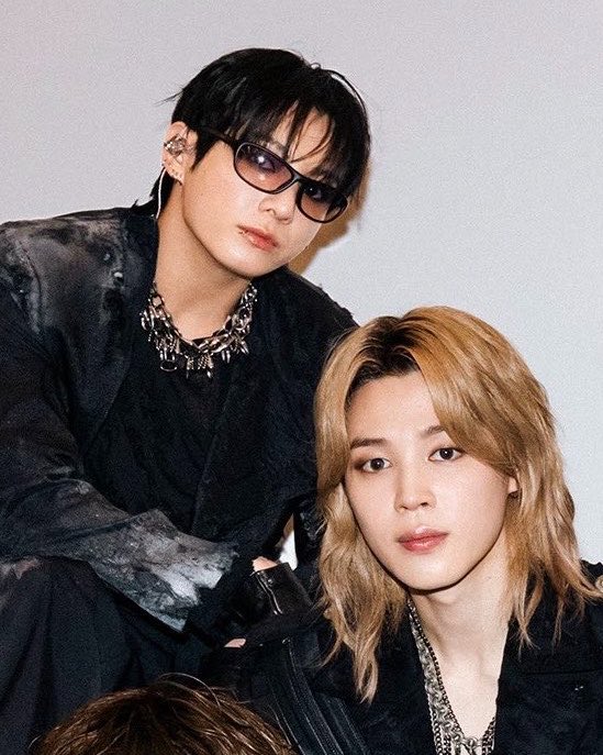 kmnfate's tweet photo. the hottest couple https://t.co/3xiewvt1Ai