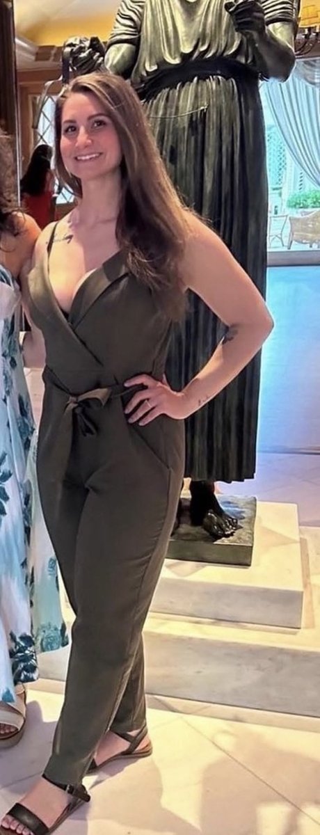 BGElitee's tweet photo. Which of my irls has the best tits? Comment or dm if you want me to feed.. tribbers more than welcome https://t.co/pzSvTFsO7I