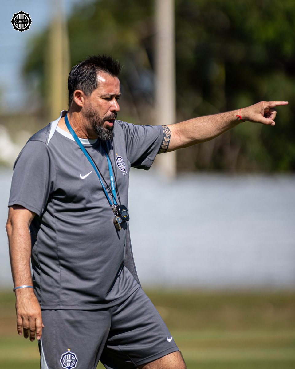 elClubOlimpia's tweet photo. ¡Nuevo entrenamiento del Campeón en la Villa Olimpia! 💪🏻⚽️ https://t.co/AQa9x95aTI