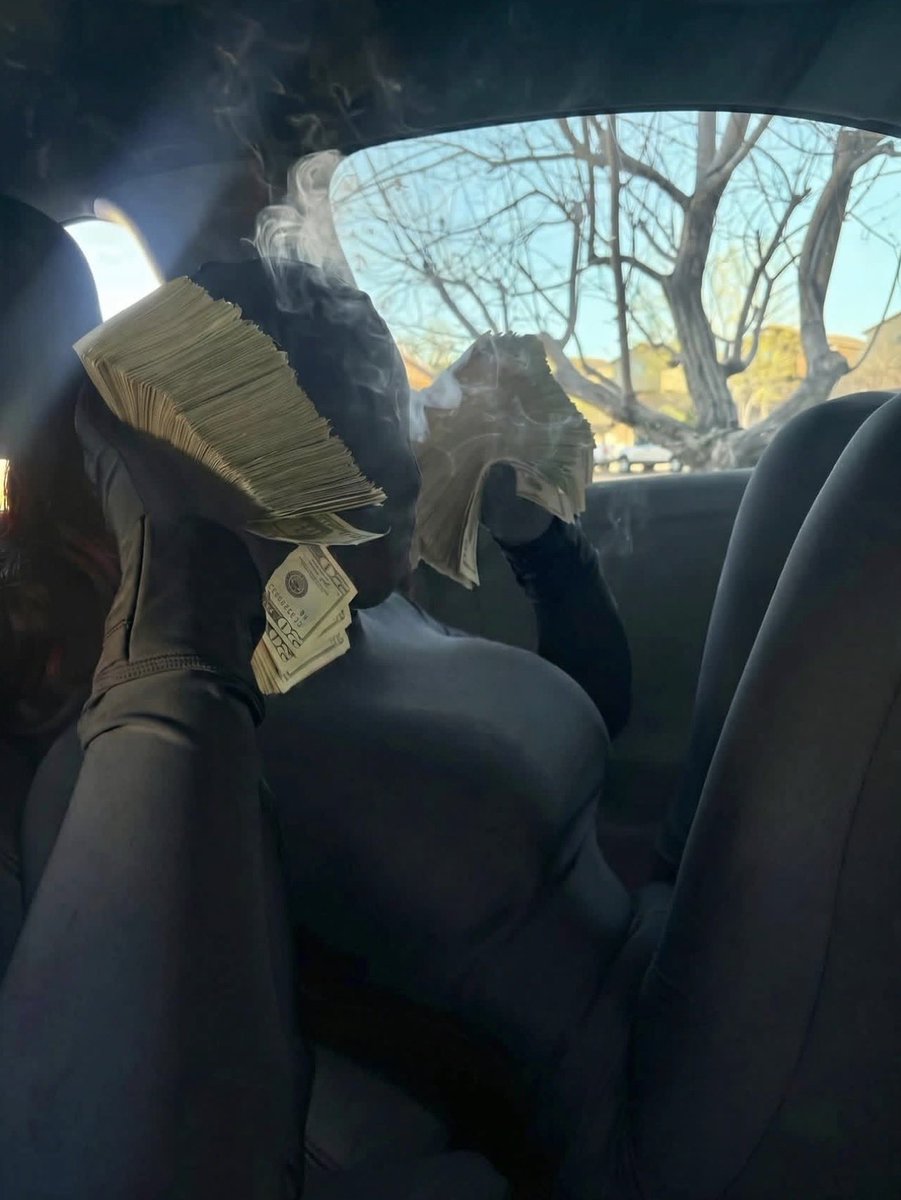 IAMLUCII1's tweet photo. stacking all winter❄️ https://t.co/Rx0ZQLrtJK