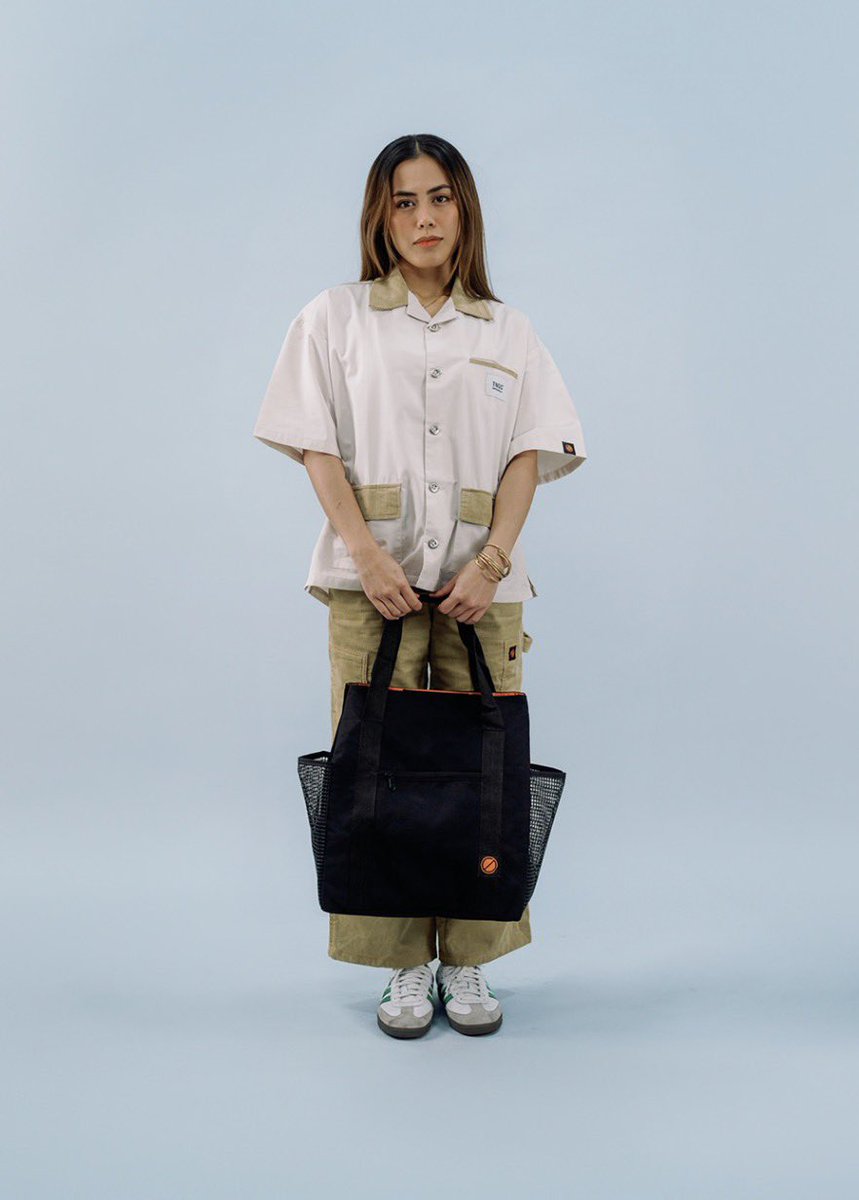 exgangleader's tweet photo. Mas mura bag namin sa TNGC! Afford ng target market, I have receipts! hihi 

Nasa lazada kami

https://t.co/P0SfLQF74E https://t.co/nSF5Tfgj2T