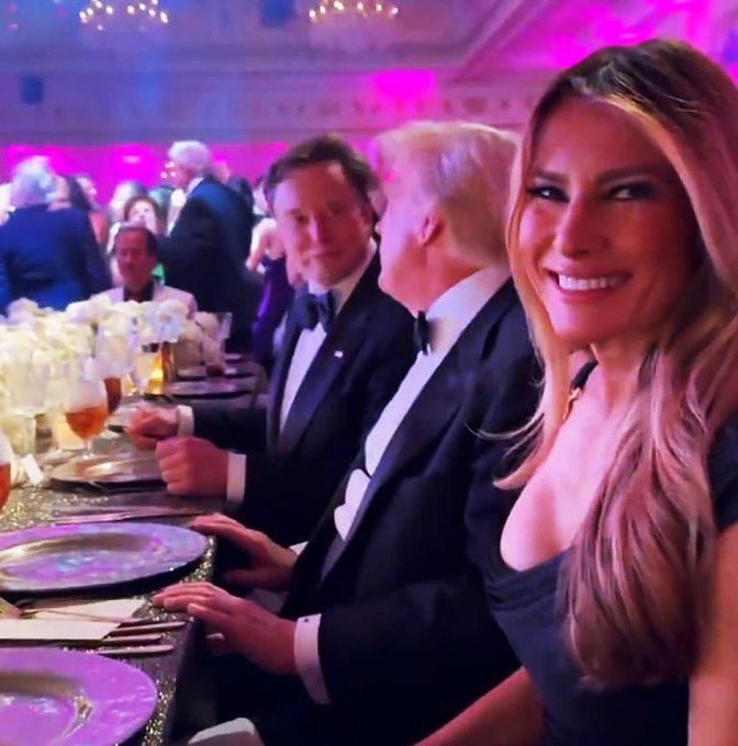 BarronTrumzst's tweet photo. WE'RE GETTING THE TEAM BACK TOGETHER!!!😎🇺🇸🥳🥳🥳
- https://t.co/Dk4Gs0EUwH