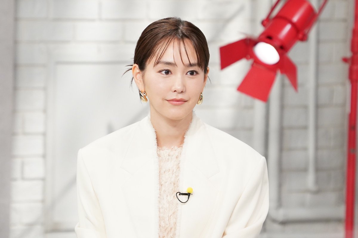 oshare_clip_ntv's tweet photo. #おしゃれクリップ 明日夜10時💄
ゲストは #桐谷美玲 さん🎀

俳優業への葛藤や、頑固な一面など
知られざる素顔が明らかに💭

お母様や夫・三浦翔平���んへの
アンケートから見えてきた
母としての桐谷美玲とは🫧

仕事と育児の両立にも迫ります📺

TVerリアルタイム配信🔥
🔗https://t.co/dcJZfOOJAw https://t.co/P2jZnnRTWe