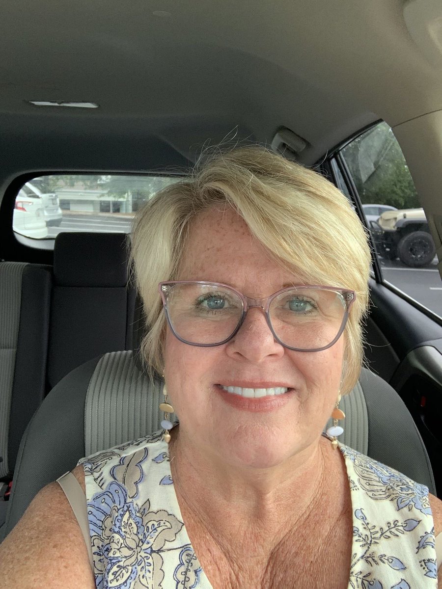MElmadkouk's tweet photo. Hello, i’m 40 years.  single and open for love ❤️ https://t.co/WMNScA8zbu