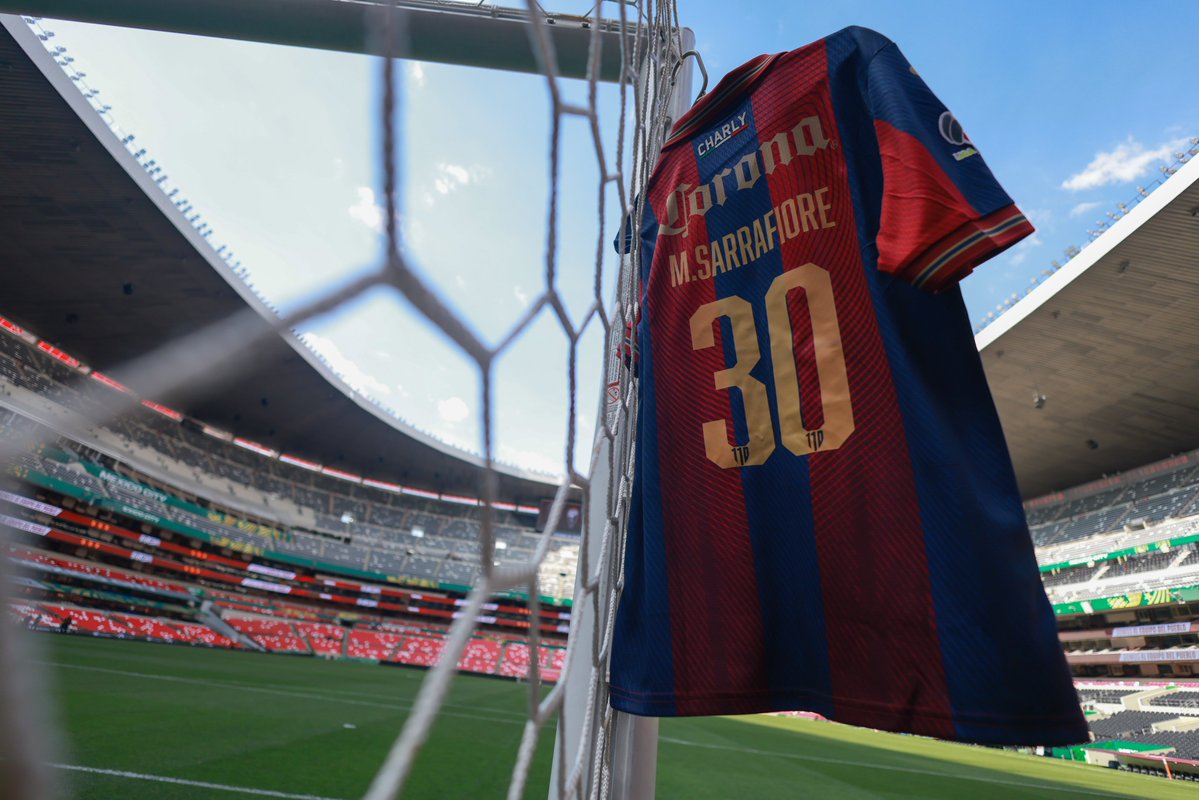 Atlante's tweet photo. El jersey más hermoso del futbol mexicano está listo. ¡Siempre Azulgrana! 🔵 🔴

#LesGusteONoLesGuste 
#LesPrometimosVolver https://t.co/M0KGsygcv6