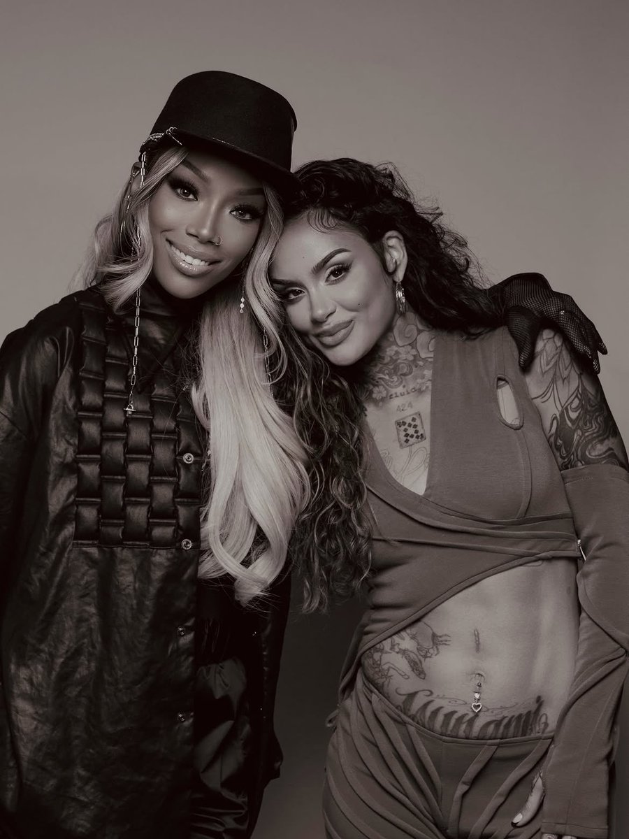 4everBrandy's tweet photo. What a magical moment when the stars align… and the love you’ve poured into the world finds its way back to you through music, memories, and the sweetest embraces. ✨

@Kehlani …. thank you for inviting your fairy godmother and my whole crew into your world. Sharing that stage with you was such a gift. You are a true superstar and a vocal GOAT of your generation… with a heart every bit as beautiful as your voice. Thank you for the love you continue to show me, for pouring into me, and for making sure I feel every drop. I love you so much. 🤍

And then to see one of Moesha’s boyfriends… lol hayyyy @Usher!!
🩶🩶🩶🩶🩶

@durandbernarr… knowing you came to your first brandy concert at just 9 years old touched me so deeply.
Sometimes you’re just singing your life… and years later, someone reminds you it became part of theirs. What a beautiful thing to get to know while you’re still here to receive it.

And to share all of this with my beautiful daughter, @syraismith … my heart walking beside me, making a new memory while so many old ones came home. That is the part I’ll hold closest.

God, thank You for a life that still finds ways to surprise me… and for moments I wish I could fold up and carry forever.

I’m on cloud 9… somebody pinch me.🩶🩶🩶🩶🩶🩶
📸 @Mr_Dadams00