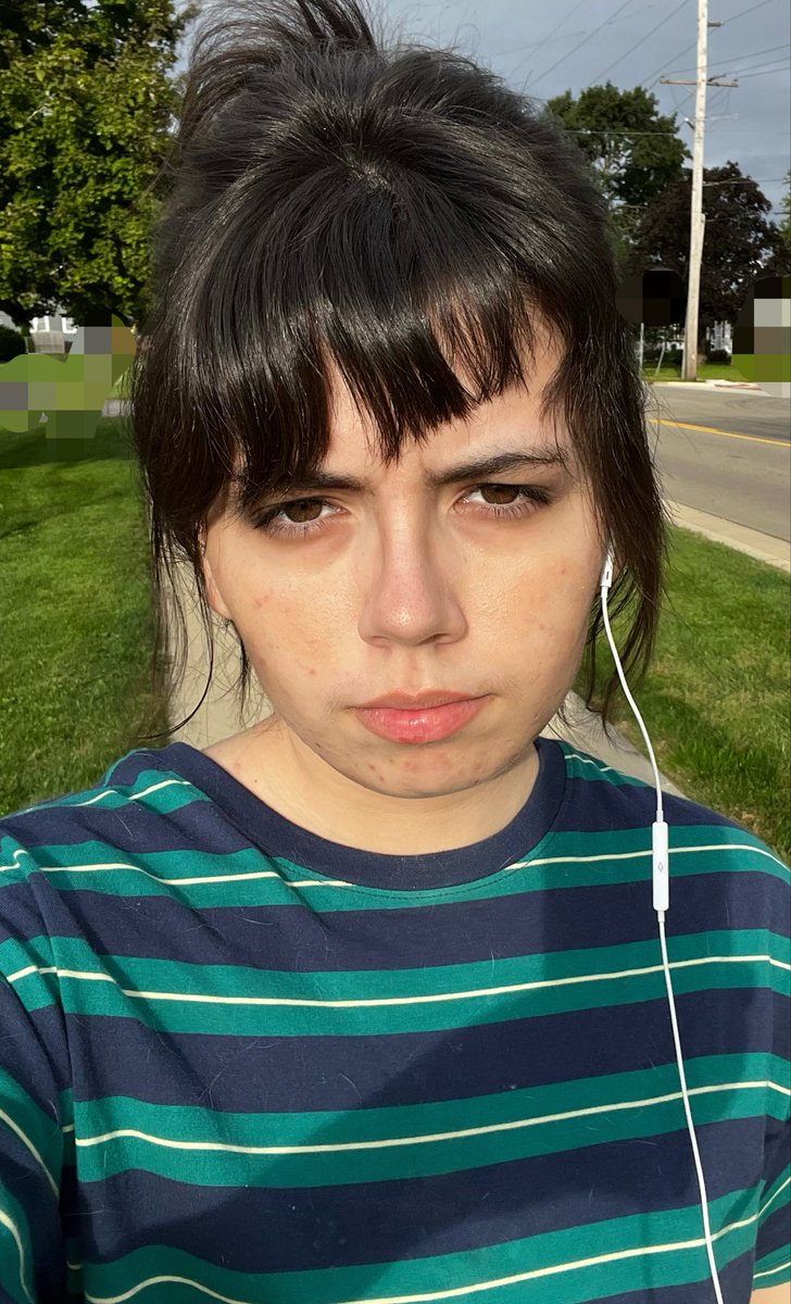 enbyclaudia's tweet photo. updated #joomfs day post cuz i managed to take a better photo… the sun was hurting my eyes tho https://t.co/AqJUSgyde3