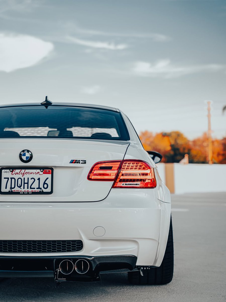 ApexDistrictX's tweet photo. BMW M3 https://t.co/oBFrczDpEk