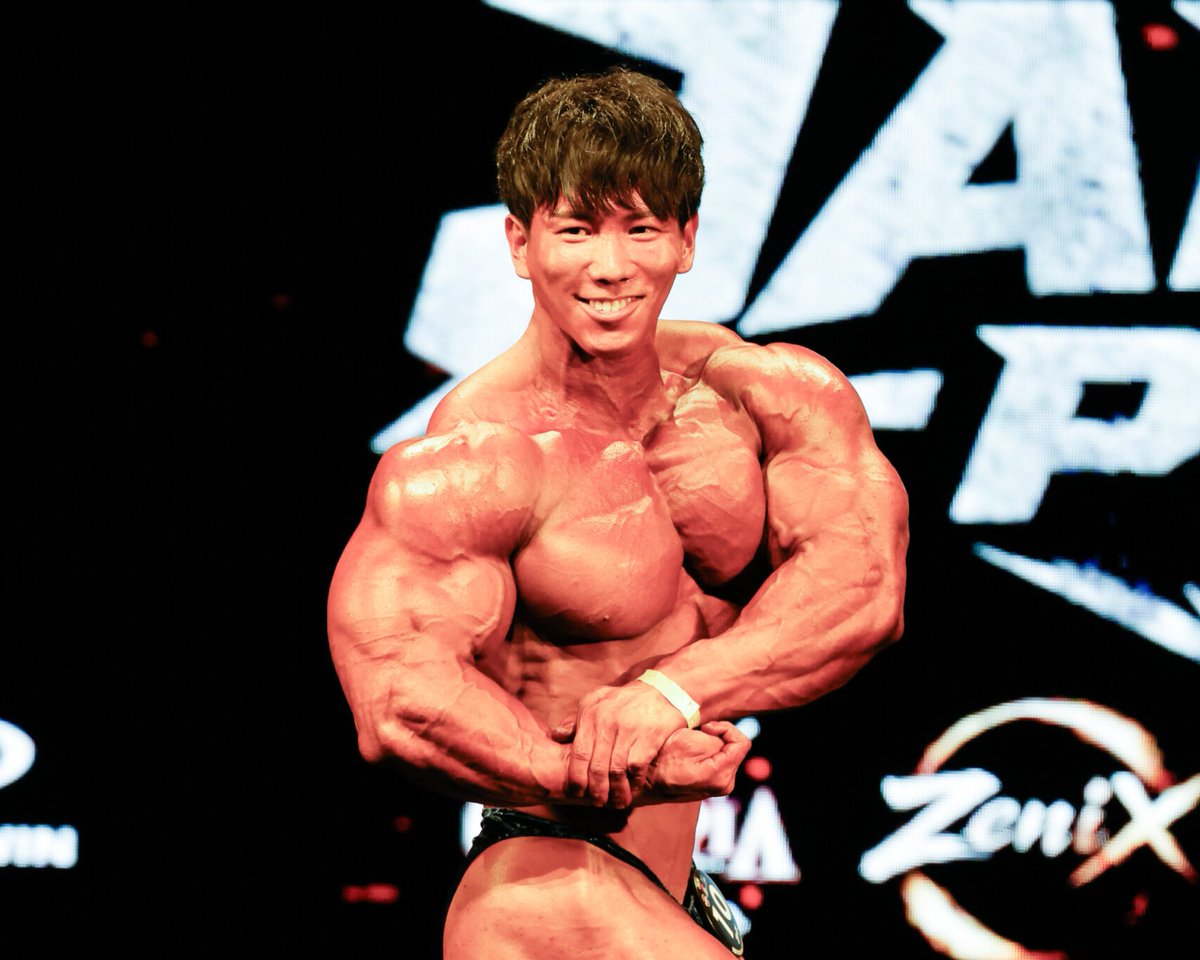 VITUPofficial's tweet photo. 横川尚隆が初のミスターオリンピアでTOP10入り　このあと決勝審査へ(VITUP!)
#Yahooニュース
▶https://t.co/6ViouvYHIF https://t.co/vYYN7lx8r5