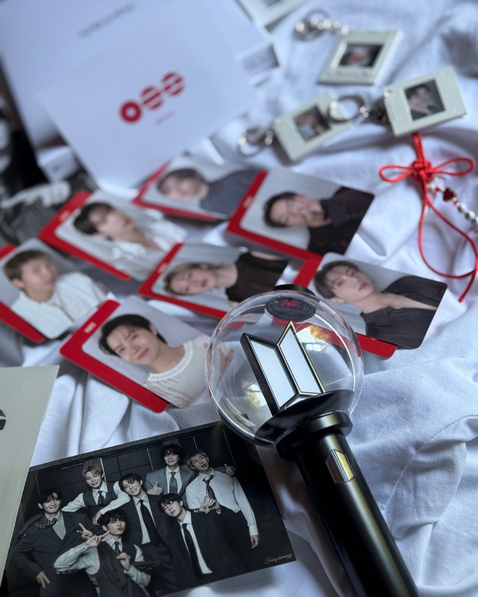 byby002's tweet photo. ARIRANG, an era that gave us a new beginning. Seeing healed Bangtan makes me so happy. The best is yet to come. These ARMY ZONE photocards are my Roman Empire. I’ll never forget that special experience. https://t.co/HxlsZh8Qaa