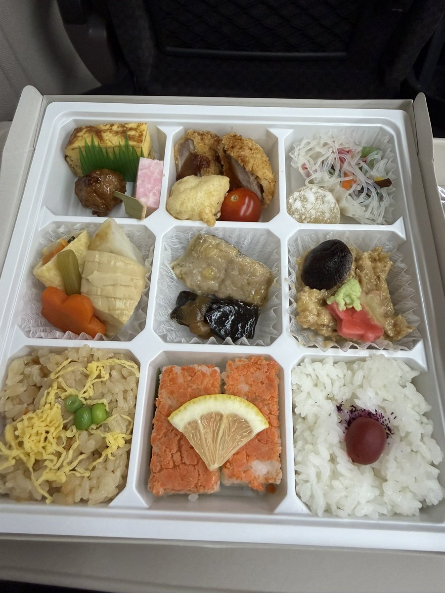 RX772_108's tweet photo. ちょっとそこまで行ってきまー！ https://t.co/cvGCb31YTu
