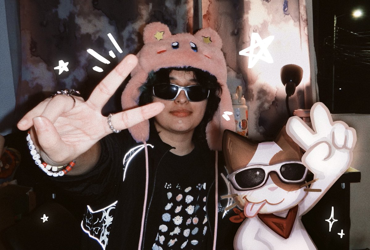 Dtowncat_'s tweet photo. ME AND TWIN 🗣️ https://t.co/7etDragapB