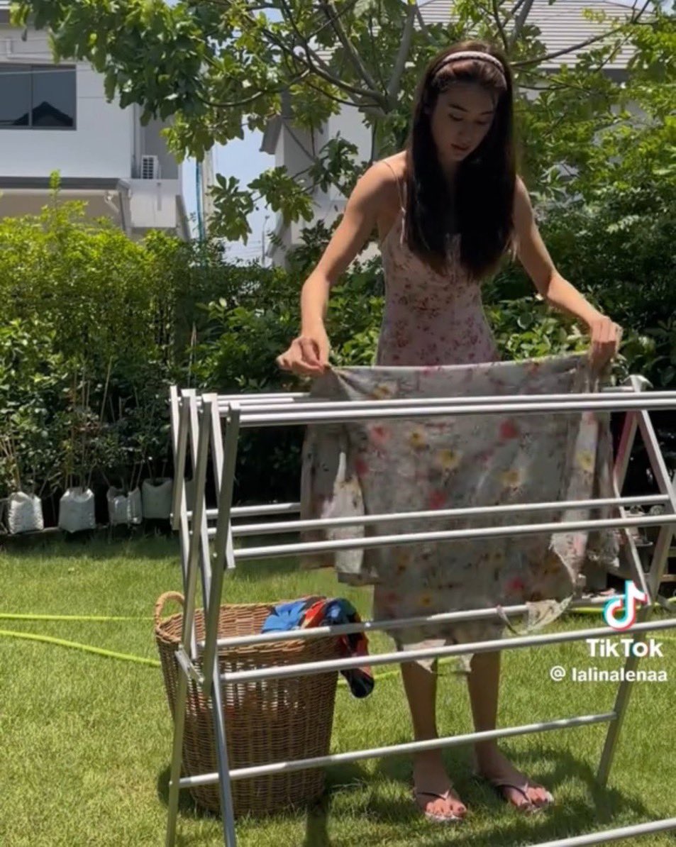lenaamiu's tweet photo. @miumozaki pheem lavando as calcinhas da pan jaja https://t.co/vnEZApJxxT