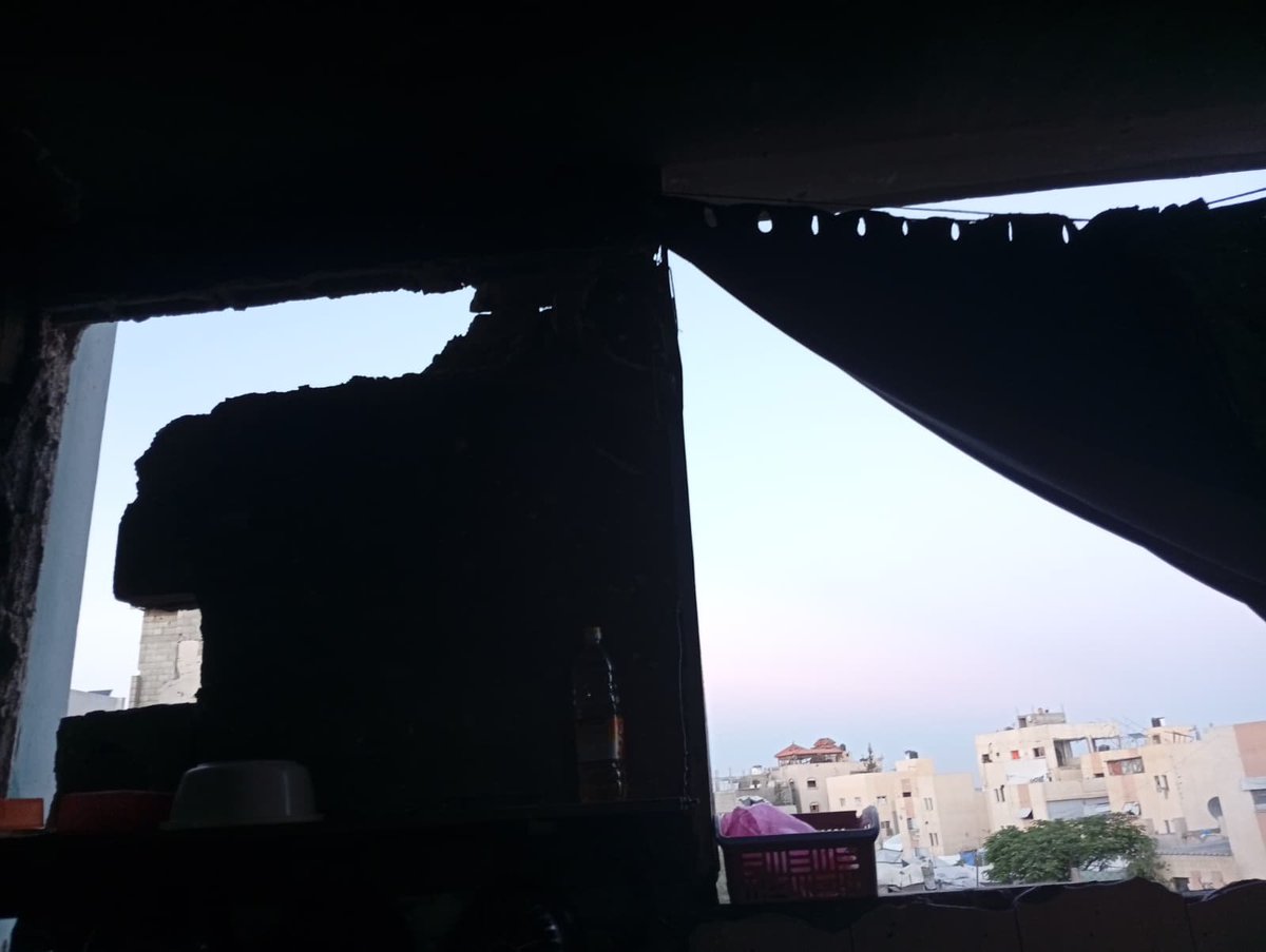 SohaMasre92's tweet photo. Please, my children are freezing and going hungry. I beg you from the bottom of my heart. As a mother, I cannot bear to see my children shivering from the cold and going to sleep hungry. I am not asking for much… I only want to close the classroom door, repair the wall before winter, and provide some food for them. Please, help me.https://t.co/Zp7Jpw6QXY