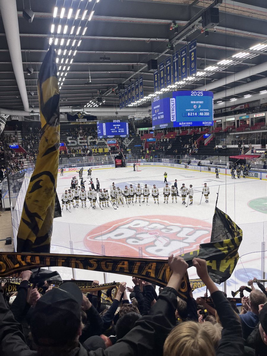 villepitk29's tweet photo. Sveriges finaste klubb! https://t.co/k7dG5Fk8e2