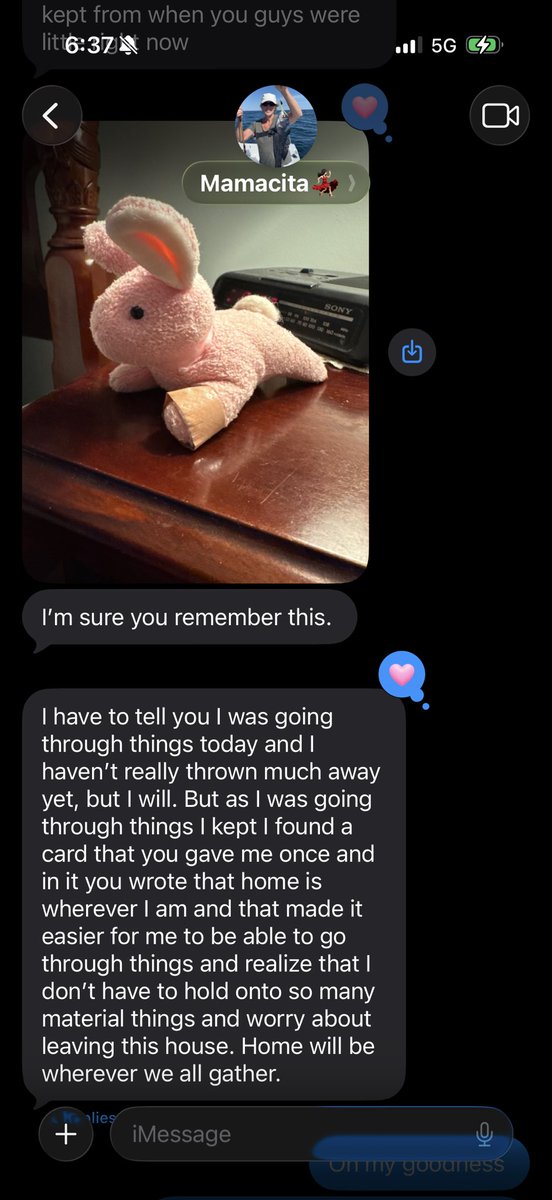 _meganelizz's tweet photo. Not my mom absolutely DESTROYING me with this text while she prepares to sell my childhood home 😭😭😭 https://t.co/Z6hD2xBS99