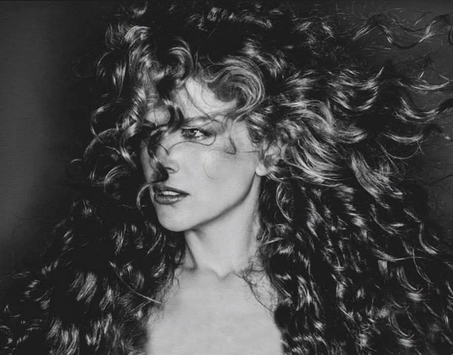 todieforkidman's tweet photo. nicole kidman in 1995 https://t.co/XyrD3p8uCn