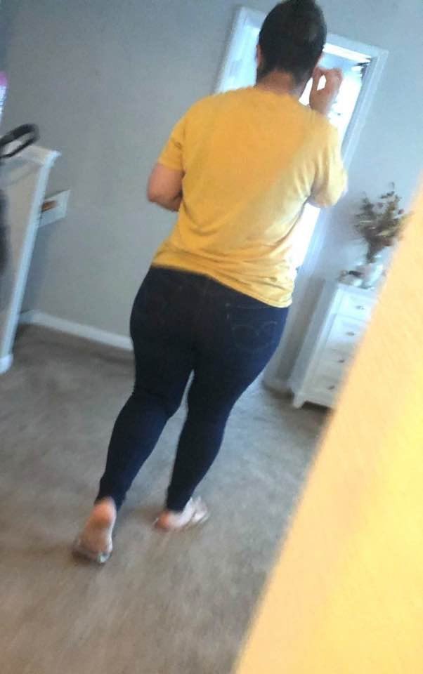 irlmilfs's tweet photo. More of mommy Lizeth #lizeth #mommy #mom #goon #ass #creepshot #latina https://t.co/5eKqM6HPqB