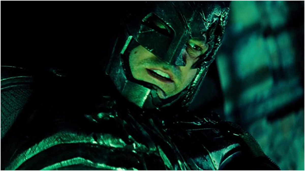 SnyderQueen_'s tweet photo. BvS is the only movie to deconstruct it and show us why Batman has a no kill rule. https://t.co/FnHKZXineo