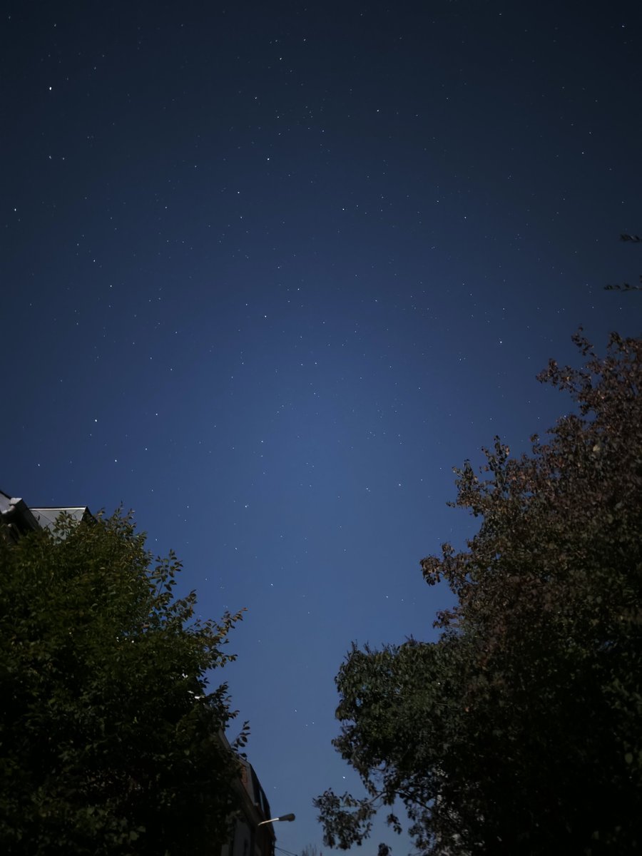 eone3times's tweet photo. Une nuit étoilée sous Xiaomi 17 Ultra https://t.co/qHUEBlM8y5