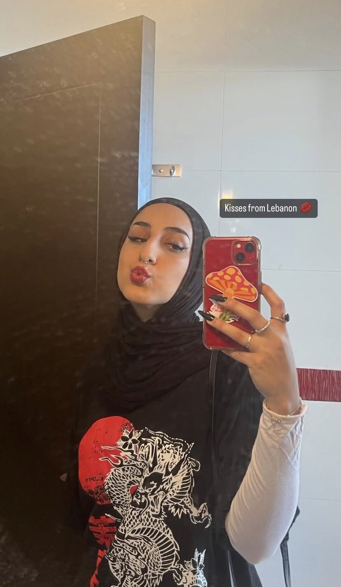 Hidayahijazii's tweet photo. September 😋🧚🏻‍♀️ https://t.co/aeMID4wSSh