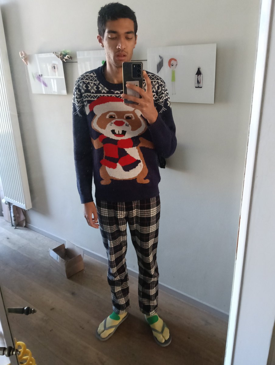 jan_de_smit_'s tweet photo. 9/36

Wearing the same thing two times.

I have the flu. https://t.co/5wWLWd9sHi