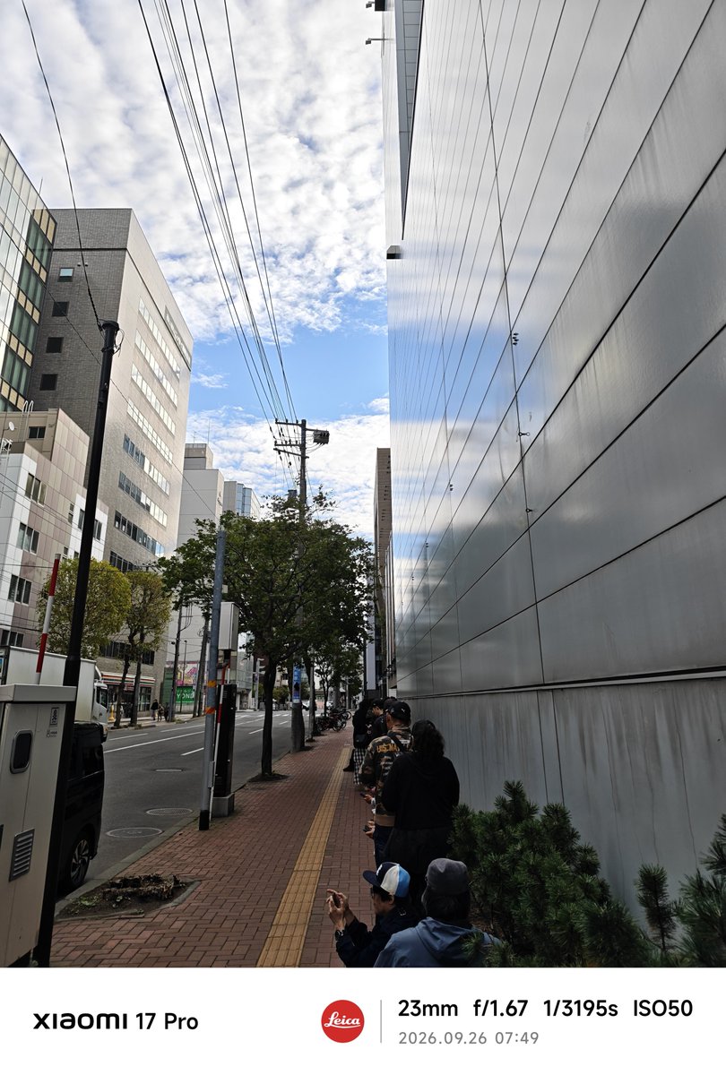 rodencell's tweet photo. 朝一......じゃないですが、土曜日発売待ちのヨドバシカメラ札幌店です。

クシャトリヤ買えるようにお願いします😢😢 https://t.co/ICmB4repbE